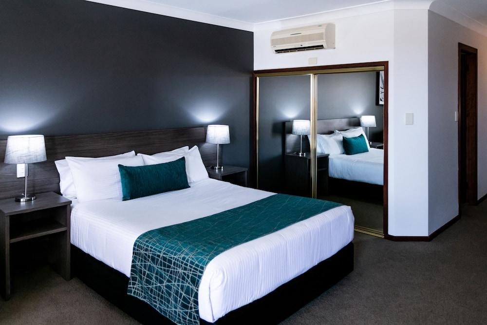 Best Western Plus Ambassador Orange Luaran gambar